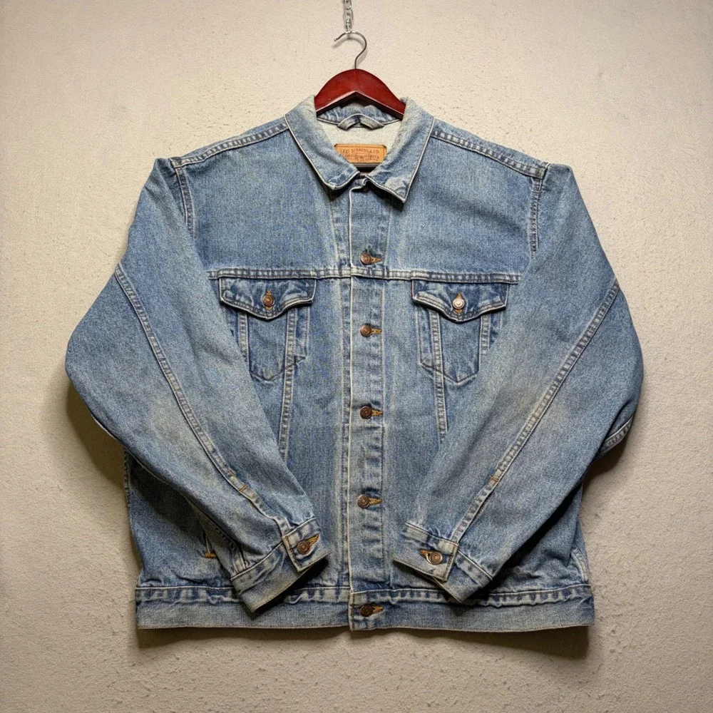 Levi's Denim Jacket Mens XL Blue 70507-4890 Vintage 90s USA Made Light Wash